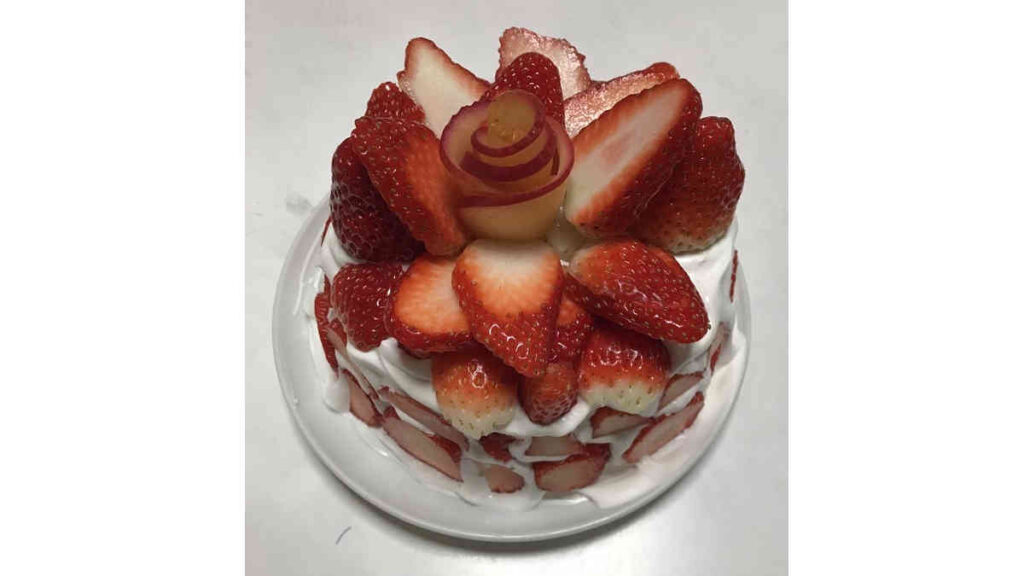 手作りいちごケーキ
